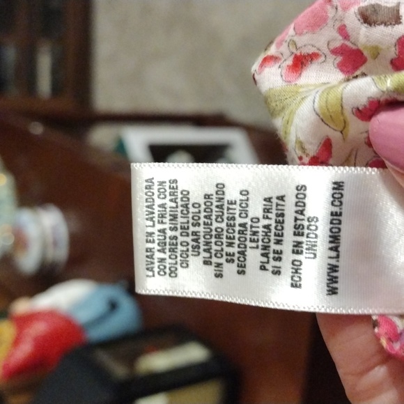 Floral lightweight top size M - Picture 5 of 7